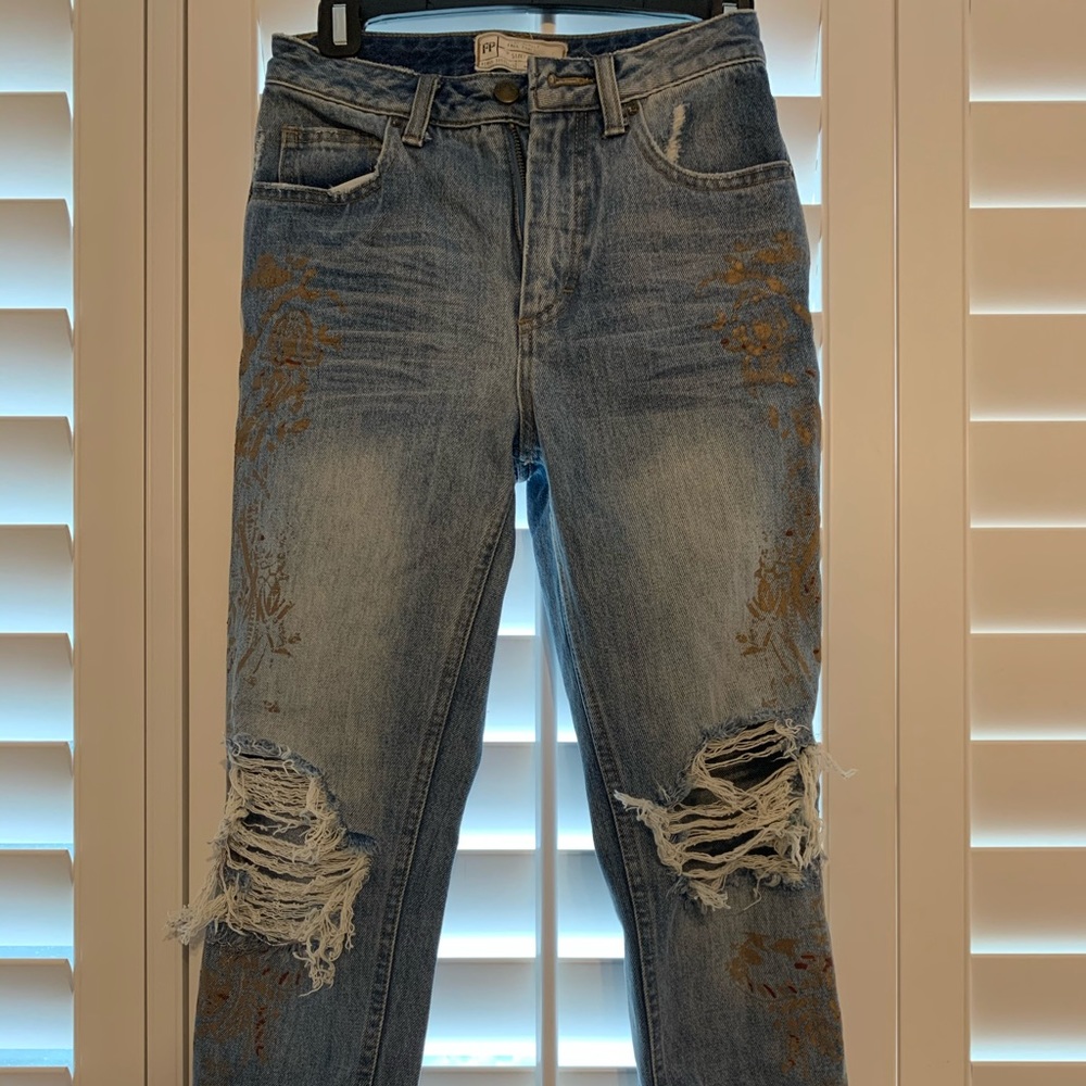FREE PEOPLE Jeans w/ detailing